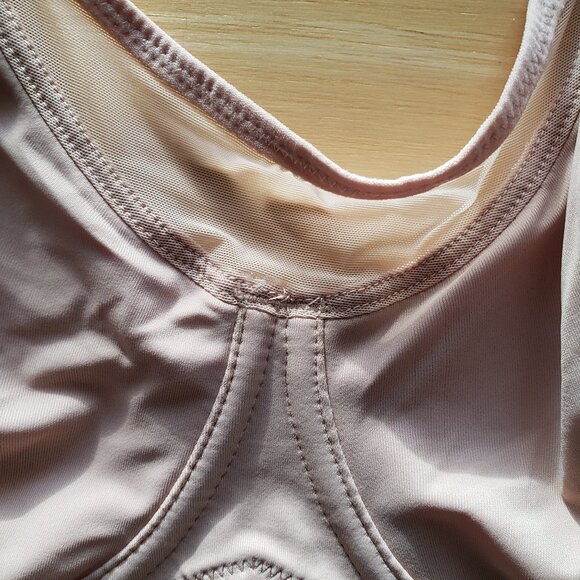 NWT women's Shecurve tan bra 40c - Picture 13 of 14